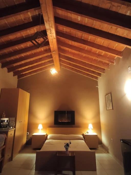 Penthouse Studio Next To The Sea Salamís Exterior foto