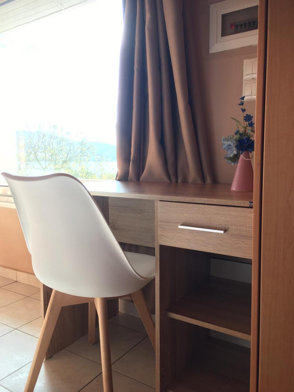 Penthouse Studio Next To The Sea Salamís Exterior foto